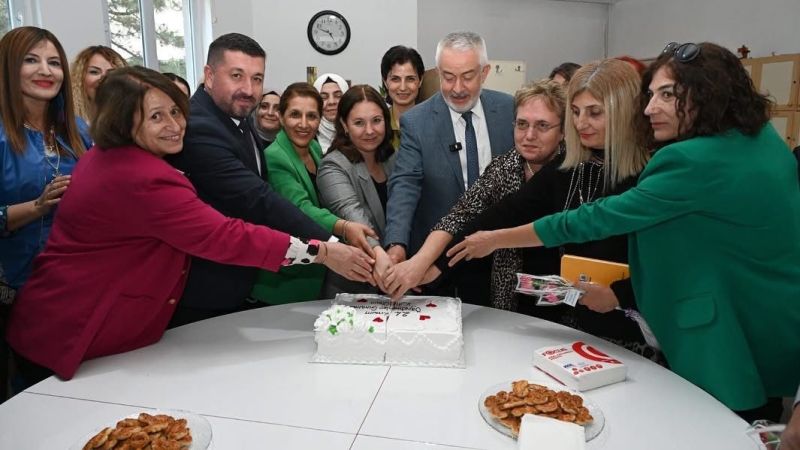 Başkan Başdeğirmen öğretmenleri unutmadı